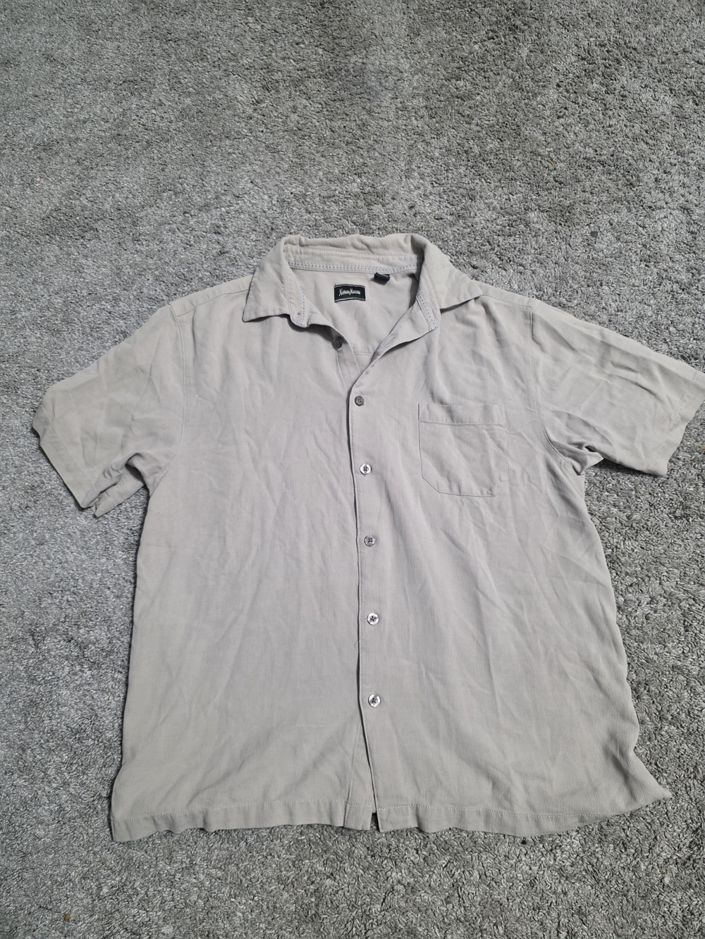 Neiman Marcus Light Gray Short-Sleeve Button-Down Shirt